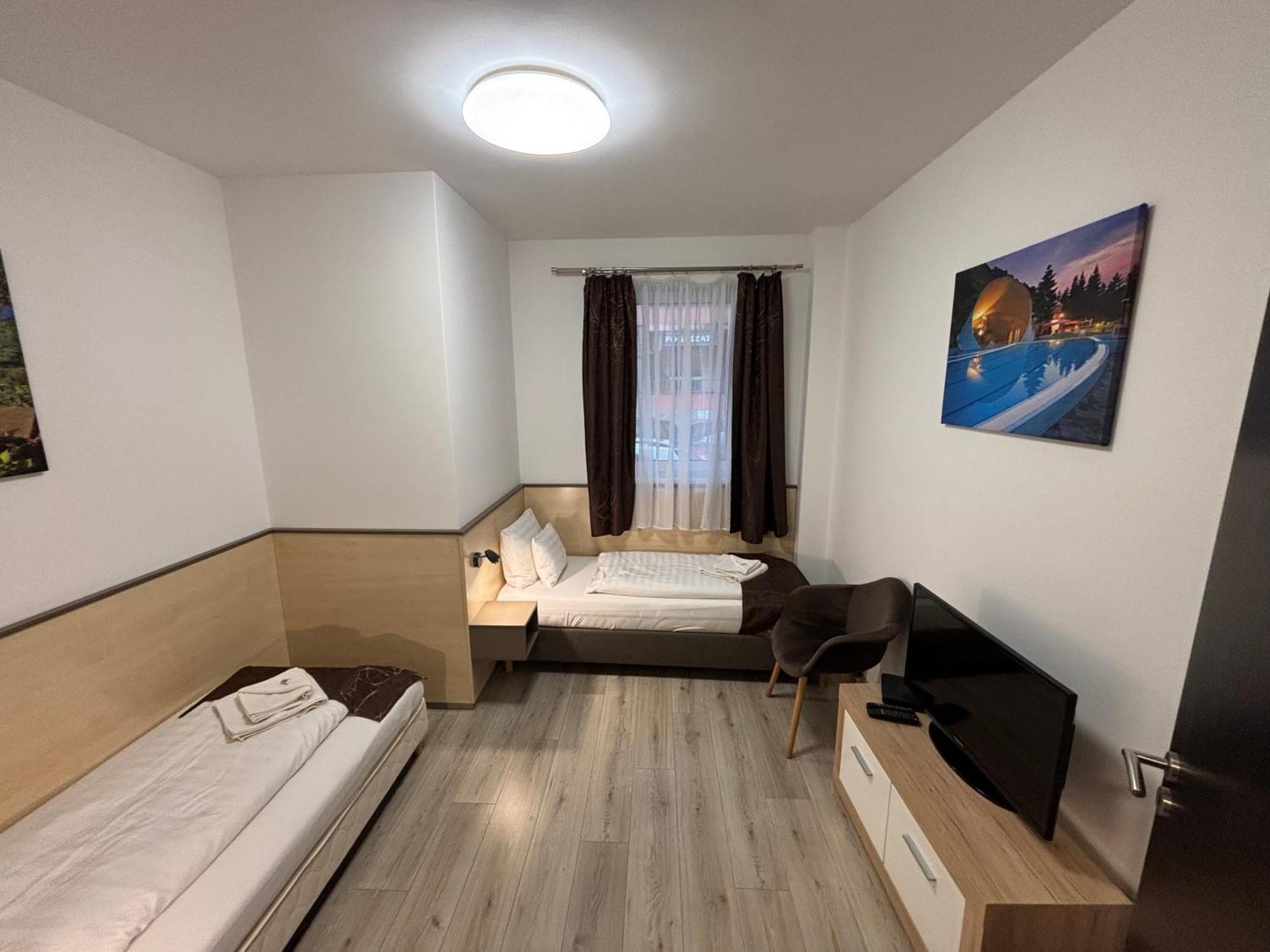 Pizza Tábor Apartman Miskolc Kültér fotó